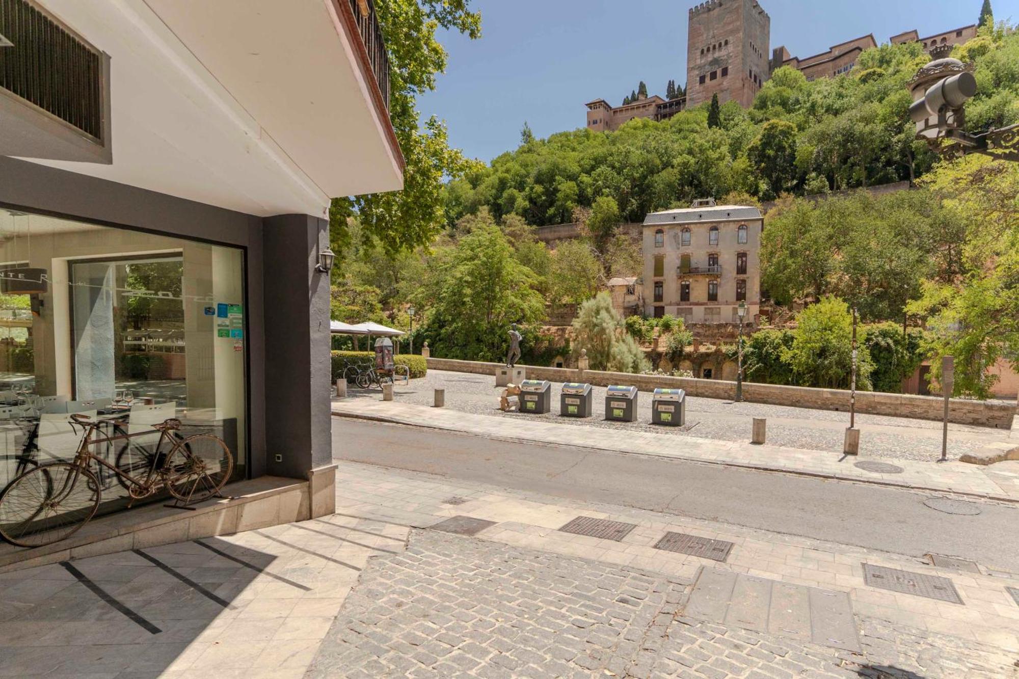 Apartamento Bajo El Cielo De La Alhambra, By Daimar Granada Exterior photo