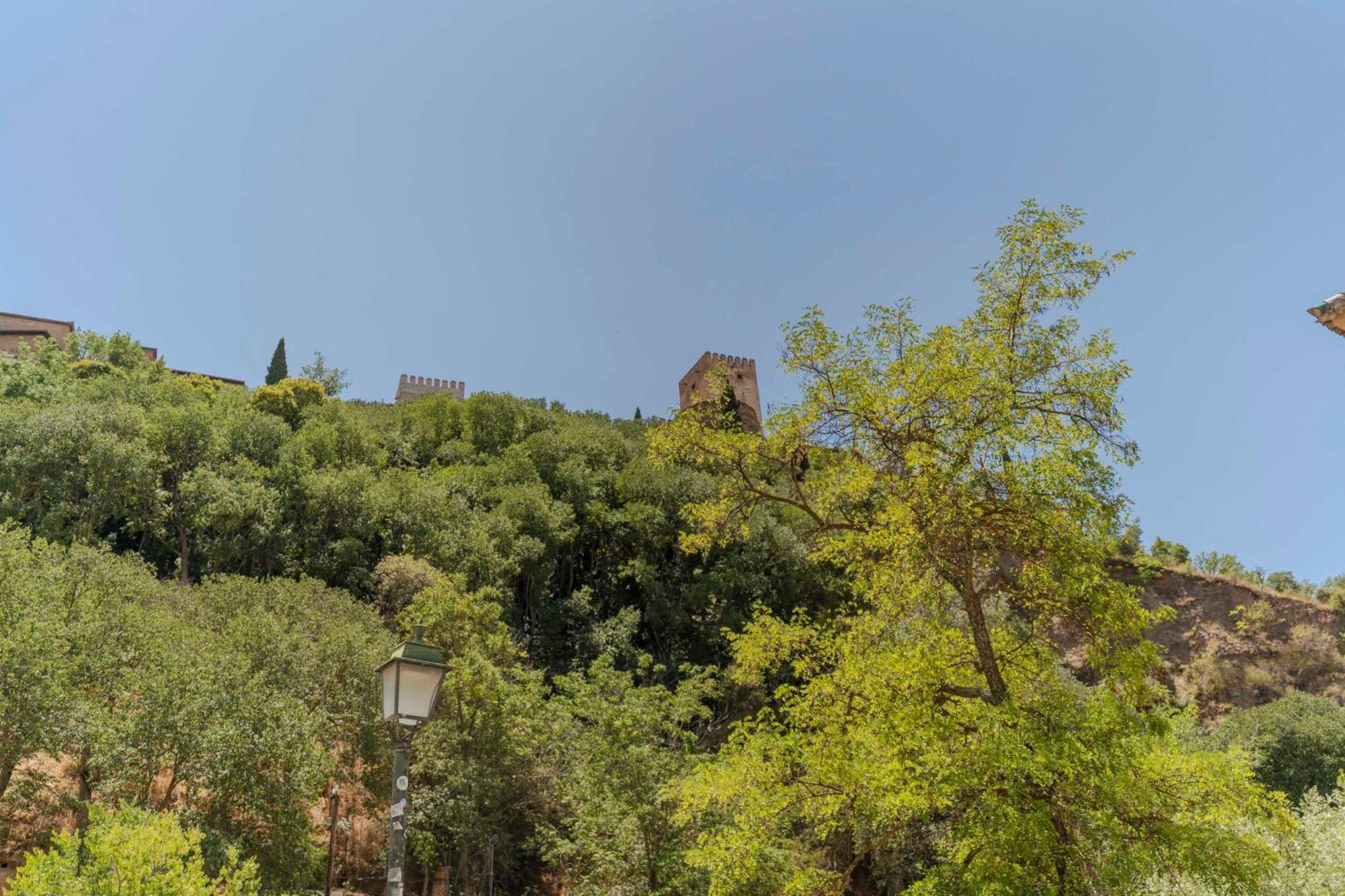 Apartamento Bajo El Cielo De La Alhambra, By Daimar Granada Exterior photo